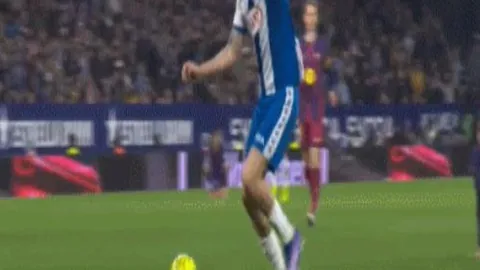 “蓝军连败三场，加纳乔头槌击中门框，伯恩茅斯逼平切尔西，暂无连胜记录！”